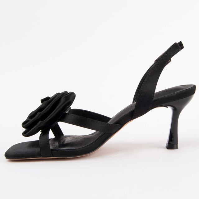 Heeled sandals for women. 100% natural leather insole. Comfortable fit. Manufactured by other brands for our brand. Approximate measurements: 6 cm heel
