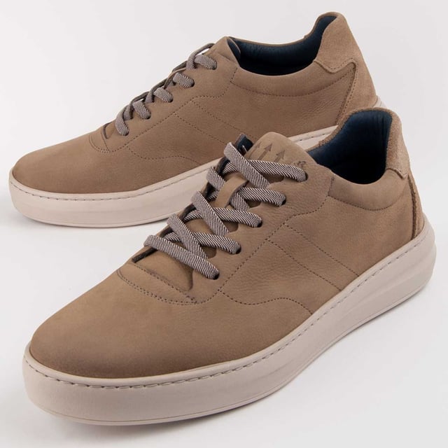 Purapiel Warranty, 10 years warranty. Casual sneakers for men. Made with 100% natural leather, free of Chromium VI. Made with the highest quality materials. Manufactured by other brands for our brand