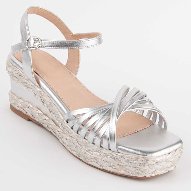 Espadrille Wedges für Damen. Einlegesohle aus 100% natürlichem Leder. Bequemer Sitz. Hergestellt von anderen Marken für unsere Marke. Ungefähre Maße: 7 cm Keil und 3 cm Plattform.