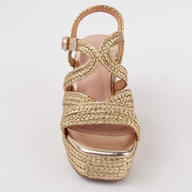 Espadrille Wedges für Damen. Einlegesohle aus 100% natürlichem Leder. Bequemer Sitz. Hergestellt von anderen Marken für unsere Marke. Ungefähre Maße: 9 cm Keil und 3 cm Plattform.