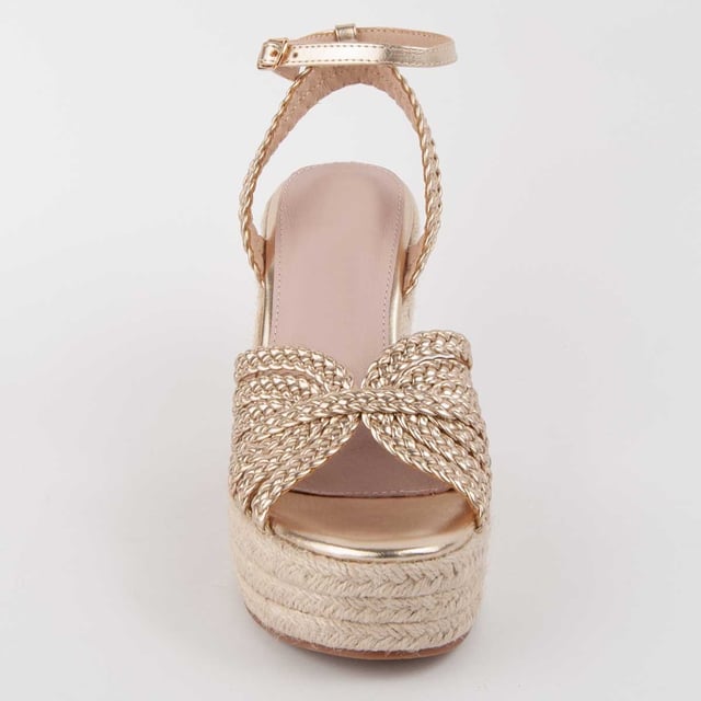 Espadrille wedge sandals for women. 100% natural leather insole. Comfortable fit. Manufactured by other brands for our brand. Approximate measurements: 8 cm wedge and 3 cm platform