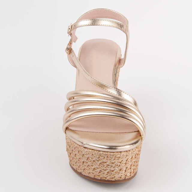 Espadrille Wedges für Damen. Einlegesohle aus 100% natürlichem Leder. Bequemer Sitz. Hergestellt von anderen Marken für unsere Marke. Ungefähre Maße: 10 cm Keilabsatz und 4 cm Plateausohle.