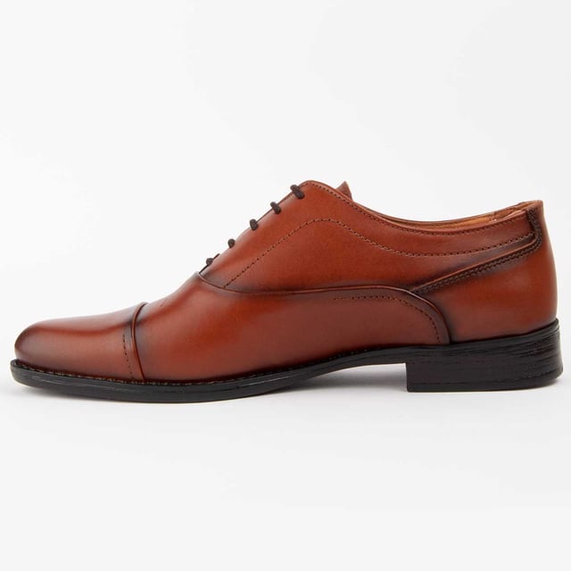 Garantía Purapiel, 10 años de garantía. Zapato casual para hombre. Fabricado en cuero 100% natural libre de Cromo VI. Materiales de máxima calidad. Fabricado por otras marca para nuestra marca.