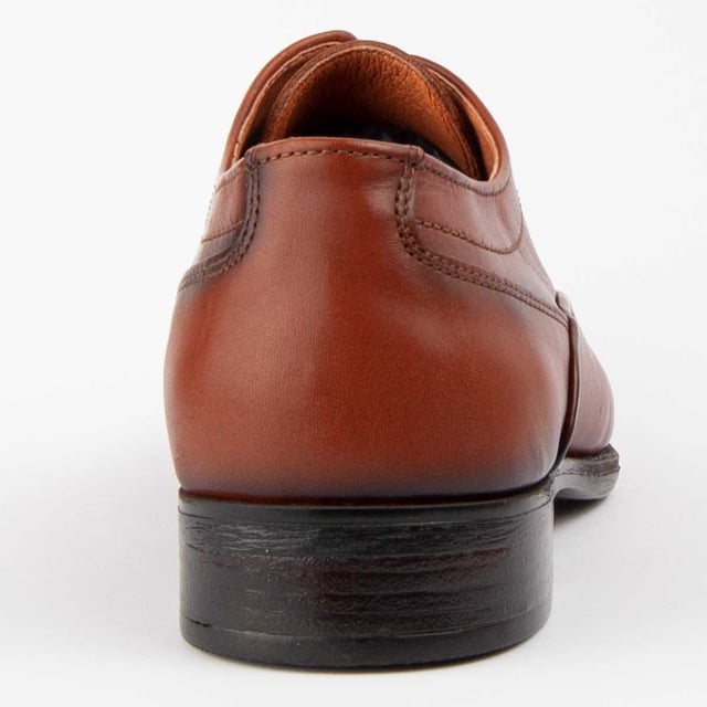 Garantía Purapiel, 10 años de garantía. Zapato casual para hombre. Fabricado en cuero 100% natural libre de Cromo VI. Materiales de máxima calidad. Fabricado por otras marca para nuestra marca.