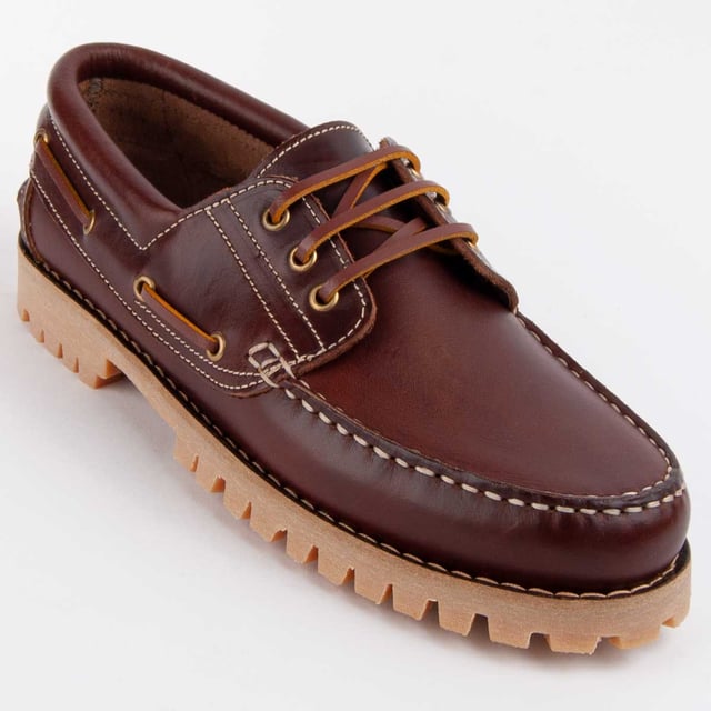 Garantía Purapiel, 10 años de garantía. Náutico para hombre. Fabricado en piel 100% natural. Calce cómodo. Fabricado por otras marcas para nuestra marca.