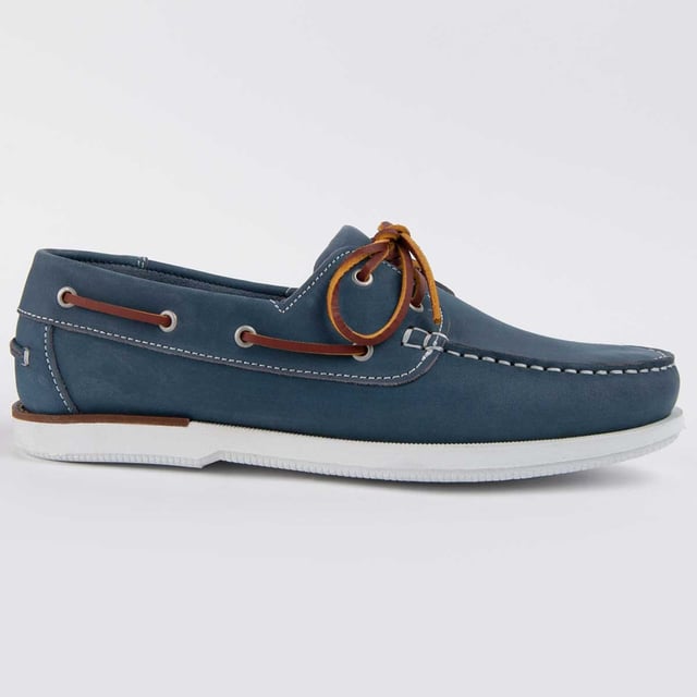 Purapiel Warranty, 10 years warranty. Casual boat shoes for men. Made with 100% natural leather, free of Chromium VI. Made with the highest quality materials. Hand-stitched. Non-slip rubber sole. Manufactured by other brands for our brand