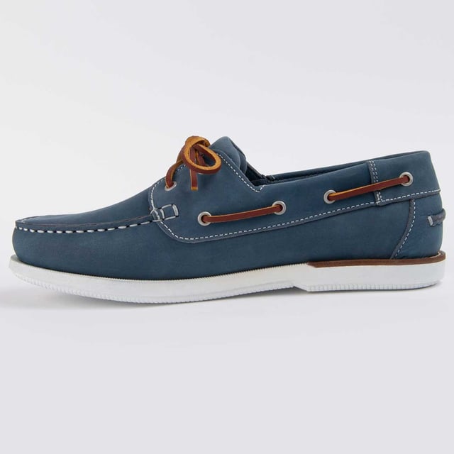Purapiel Warranty, 10 years warranty. Casual boat shoes for men. Made with 100% natural leather, free of Chromium VI. Made with the highest quality materials. Hand-stitched. Non-slip rubber sole. Manufactured by other brands for our brand