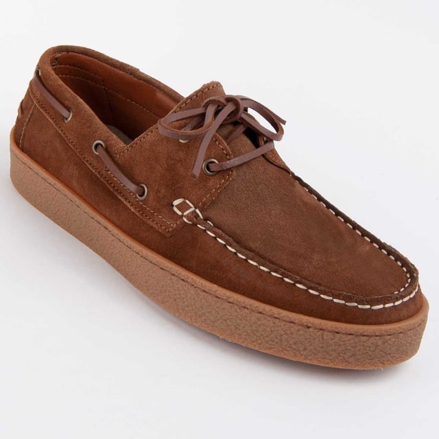 Garantía Purapiel, 10 años de garantía. Náutico casual para hombre. Fabricado en cuero 100% natural libre de Cromo VI. Materiales de máxima calidad. Cosido artesanal. Suela de goma antideslizante. Fabricado por otras marca para nuestra marca.
