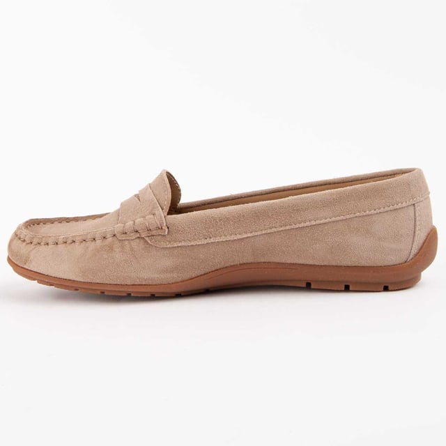 Purapiel Warranty, 10 years warranty. Casual loafers for women. Made with natural leather. Comfortable fit. Manufactured by other brands for our brand