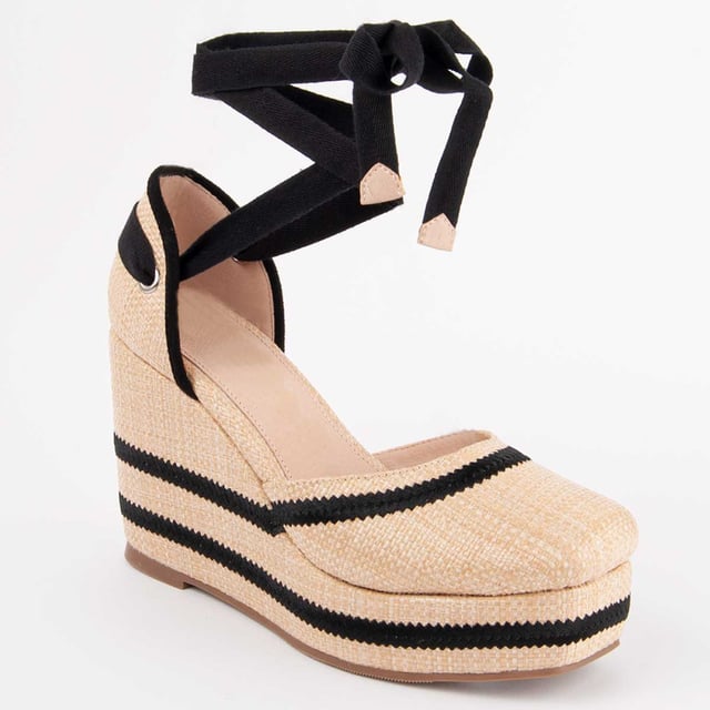 Alpargata de cuña para mujer. Plantilla de piel 100% natural. Calce cómodo. Fabricado por otras marcas para nuestra marca. Medidas aproximadas: 10 cm de cuña y 3 cm de plataforma.