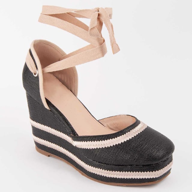 Wedge espadrille for women. 100% natural leather insole. Comfortable fit. Manufactured by other brands for our brand. Approximate measurements: 10 cm wedge and 3 cm platform.