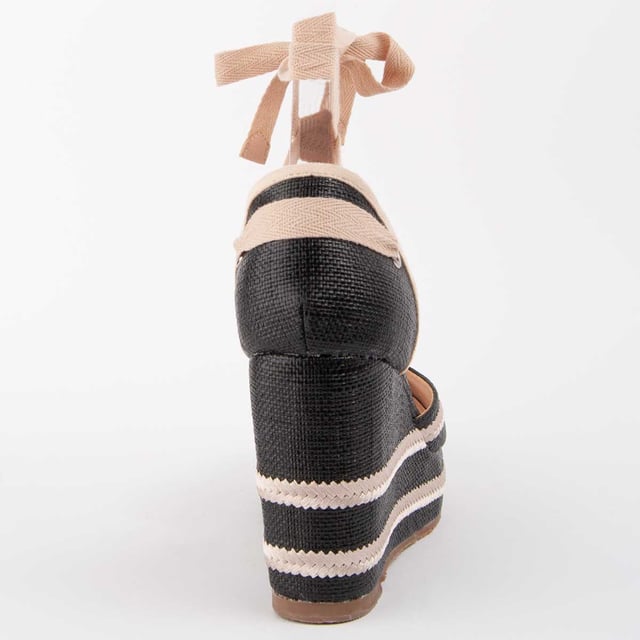 Wedge espadrille for women. 100% natural leather insole. Comfortable fit. Manufactured by other brands for our brand. Approximate measurements: 10 cm wedge and 3 cm platform.