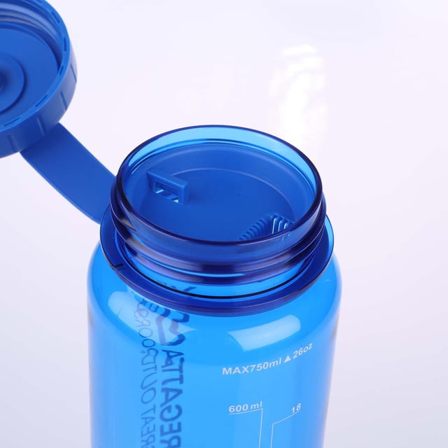 Accessories Regatta Tritan 0.75L Lightweight Bottle in Blue The Regatta 0.75L Tritan Bottle. Hydrate On The Go With The Tritan 0.75L Flip Bottle. The Reusable Drinks Bottle Is Made From BPA-Free Tritan Copolyester.- 0.75L Capacity.- Made From Lightweight Tough Tritan Copolyester.- BPA Free.- Screw-On Lid Attached To Flask.- Comes with measurement markers and screw on lid. Material: 80% Tritan Copolyester Plastic, 20% Polypropylene. Ref: RCE30015.