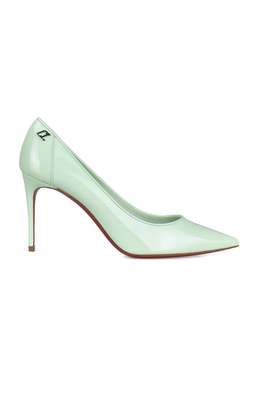 Zapatos de tacón Christian Louboutin Sporty Kate 85.De charol verde claro.Insignia  CL  en la parte trasera.Puntera en punta.Tacón de aguja de 8,5 cm.Made in Italy.