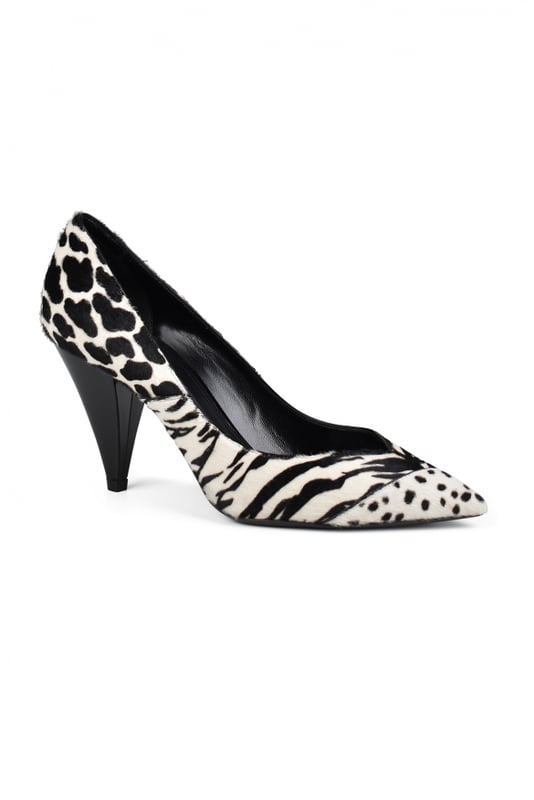 Bombas de potro Era Saint Laurent.Bombas blancas con estampado animal negro.Puntera.Tacón alto negro.Made in Italy.