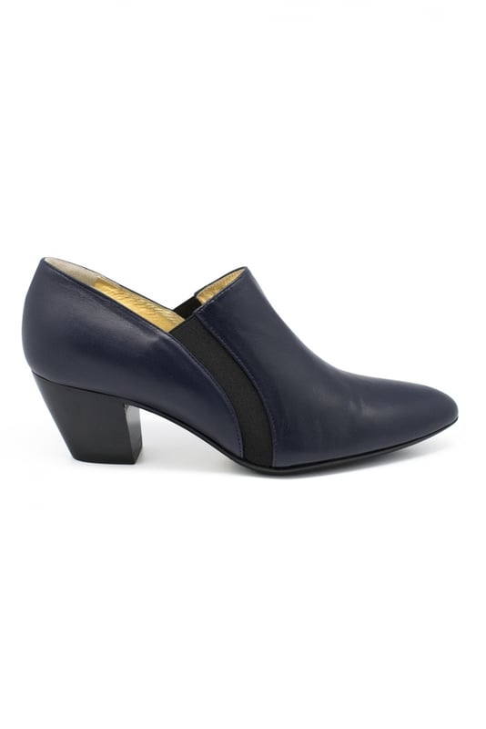 Walter Steiger Seventy Eight dubbelzijdige elastische laarzen van blauw leer.Hak 5 cm.Leren zool.Gemaakt in Italië.