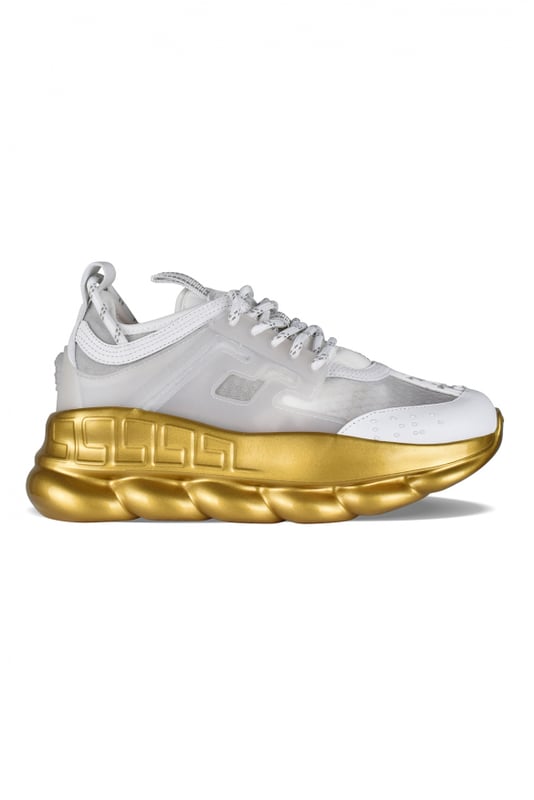 Versace Sneakers Chain Reaction Blanco Sneakers Versace Chain Reaction de nailon blanco.Detalles en piel blanca.Logotipo tono sobre tono en el lateral visible.Suela gruesa de goma dorada con efecto de cadena.Símbolo de medusa en relieve en la parte trasera.Cierre de cordones.Puntera redonda.Made in Italy.