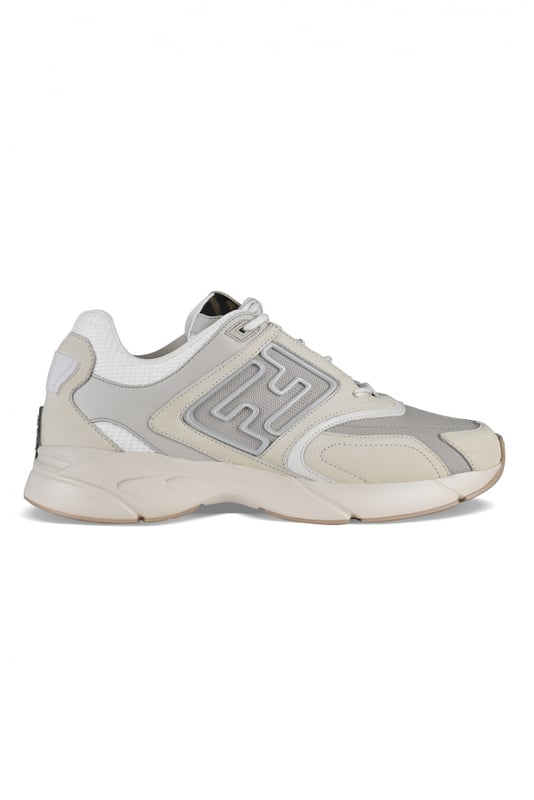 Zapatillas Fendi Faster en nobuk blanco.Detalles en piel.Tejido técnico tono sobre tono.Motivo FF en relieve en los laterales.Suela ondulada con FF en la puntera.Detalles de tejido FF marrón y tabaco en la lengüeta.Made in Italy.