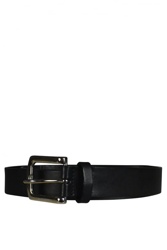 Cinturón Givenchy de cuero negro liso.Hebilla cuadrada simple de metal plateado.Cuatro estrellas de plata en el extremo.Tamaño: 3 cm.100% cuero. Made in Italy.