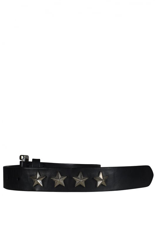 Cinturón Givenchy de cuero negro liso.Hebilla cuadrada simple de metal plateado.Cuatro estrellas de plata en el extremo.Tamaño: 3 cm.100% cuero. Made in Italy.