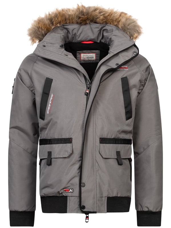 Arctic Seven winterjas voor heren - wind- en waterafstotende jas met afneembare capuchon en kraag van imitatiebont

Dit hoogwaardige winterjack van Arctic Seven uit de Arctic Explorer collectie is een echte allrounder voor koude dagen. Het robuuste, waterafstotende buitenmateriaal beschermt tegen vocht, terwijl de zachte fleecevoering voor behaaglijke warmte zorgt. De afneembare capuchon en kraag van imitatiebont bieden flexibiliteit en stijl.

Wind- en waterafstotend - robuust polyester buitenmateriaal

Afneembare kraag en capuchon van imitatiebont - gevoerd met warme fleece stof

Hoge kraag en windbeschermingsstrip – optimale bescherming tegen de kou

6 buitenzakken en 2 binnenzakken - veel opbergruimte voor persoonlijke spullen

Grote ritstrekkers en logodetails - gemakkelijk vast te pakken, zelfs met handschoenen

Geribbelde manchetten aan de mouwen - voor extra bescherming tegen de wind

Materiaal:

Materiaal buitenkant: 100% polyester

Materiaal binnenkant: 100% polyester (met warme fleece voering)

Voering en vulling: 100% polyester

Imitatiebont: 100% polyester