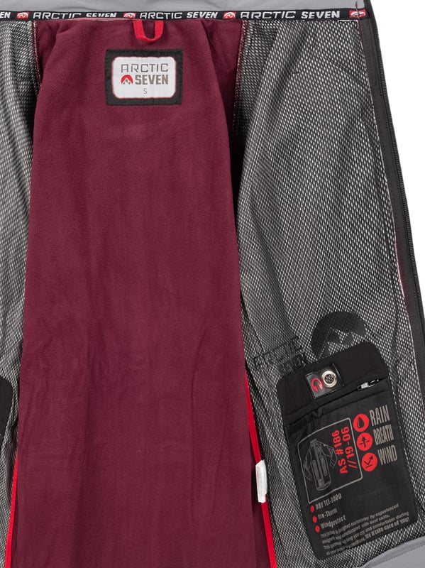 Arctic Seven Softshelljack voor dames - Wind- en waterafstotende outdoorjas met afneembare capuchon

Deze softshell jas van Arctic Seven combineert stijl, functionaliteit en comfort. Dankzij het waterafstotende buitenmateriaal, de hoogwaardige afwerking en het moderne design is het de ideale metgezel voor buitenactiviteiten. De jas heeft een perfecte pasvorm, heeft een licht getailleerde snit en is aan de achterkant langer dan aan de voorkant.

Wind- en waterafstotend voor optimale bescherming

Afneembare capuchon met trekkoord voor flexibele draagmogelijkheden

Hoge kraag met kinbescherming beschermt tegen wind en kou

Ruime zakken met fleece voering – aan de zijkanten, op de borst en aan de binnenkant

Duimgaten en geribbelde manchetten voor extra comfort

Reflecterende details voor betere zichtbaarheid

Materiaal:

Materiaal buitenkant: 96% polyester, 4% elastaan

Materiaal binnenkant: 100% polyester (fleece voering voor warmte)