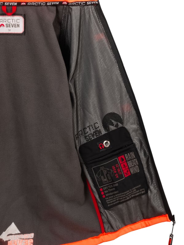 Arctic Seven Softshelljack voor heren - wind- en waterafstotende tussenjas met afneembare capuchon

Dit functionele softshelljack van Arctic Seven combineert modern design met hoge functionaliteit. Dankzij Dry Tex - 3000 Protect is het waterafstotend en warmte-isolerend - perfect voor buitenactiviteiten. Het lichtgewicht materiaal en de ergonomische snit zorgen voor een optimaal draagcomfort.

Wind- en waterafstotend - bescherming door Dry Tex - 3000 Protect

Hoge kraag en duimgaten – voor de beste bescherming tegen wind en kou

Met fleece gevoerde zakken en binnenkant - voor comfortabele warmte

Capuchon met trekkoord – afneembaar met rits

Reflecterende details - voor betere zichtbaarheid in het donker

Grote Arctic Seven Ritsen & Patches – modern design met merklogo

Materiaal:

Materiaal buitenkant: 96% polyester, 4% elastaan

Materiaal binnenkant: 100% polyester (fleece voering voor extra warmte)