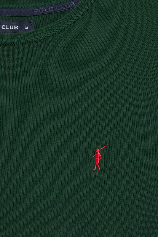 Eleganz ist Ihnen mit unserem gestrickten Baumwollpullover mit Rundkragen für Herren gewiss. Seine reguläre Passform passt sich allen Körpertypen an. Rippbündchen an Kragen, Ärmeln und Taille sorgen für einen perfekten Sitz. Das dezente marineblaue Nahtband am Kragen mit eingraviertem Polo Club Logo unterstreichen die Eleganz dieses Pullovers. Charakteristische Stickerei unseres Rigby Go-Logos in Kontrastfarbe auf der Brust. Kombinieren Sie ihn mit einer Jeans für einen legeren Look oder einer Chinohose für ein eleganteres Outfit.