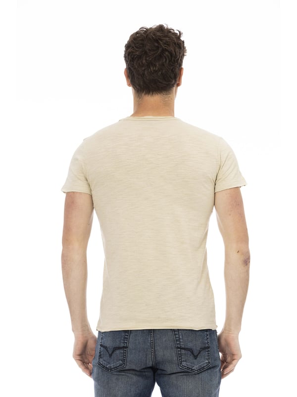 Camiseta De Manga Corta Con Cuello Redondo. Estampado frontal.