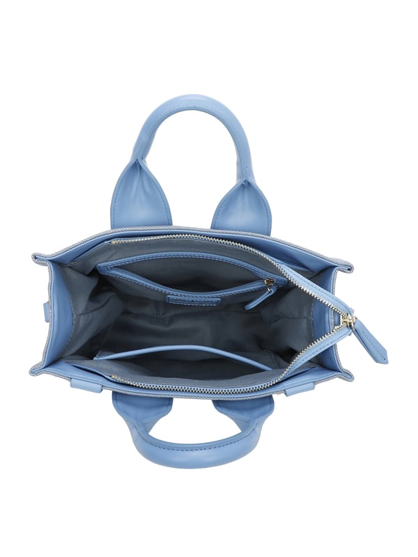 Damen-Umhängetasche mit Reißverschluss. zwei Reißverschluss- und zwei offene Innentaschen. fehlende Außentaschen. verstellbarer und abnehmbarer Schultergurt aus Leder. im Ledergriff. ein Innenfach.  Außenmaterial: Innenmaterial: 100 % Polyester. Maße: 28x21x13 cm. Modeprodukt