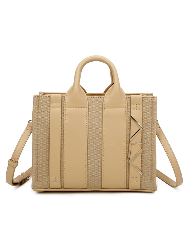 Bolso bandolera para mujer. El cierre es con cremallera. Los bolsillos internos son dos con cremallera y dos abiertos. Los bolsillos externos están ausentes. La bandolera es ajustable y extraíble en piel. El mango es de cuero. Hay un compartimento interno. El material externo es 100%PU. Internamente es 100% Poliéster. Medidas: 28x21x13 cm. Producto de moda