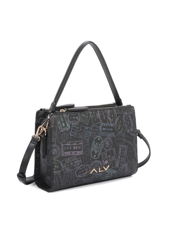 Bolso bandolera para mujer. El cierre es con cremallera. Los bolsillos internos son dos con cremallera y dos abiertos. Los bolsillos externos están ausentes. La bandolera es ajustable en piel. El mango es de cuero. Hay un compartimento interno. El material externo es 100%PU. Internamente es 100% Poliéster. Medidas: 28x10x20 cm. Producto de moda