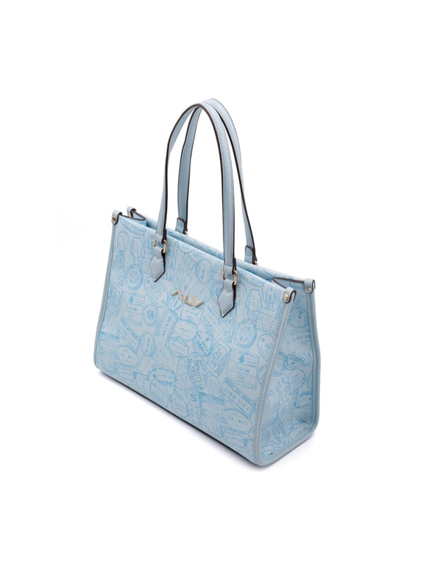 Bolso bandolera para mujer. El cierre es con cremallera. Los bolsillos internos son dos con cremallera y dos abiertos. Los bolsillos externos están ausentes. Falta la correa para el hombro. El mango es de cuero. Hay un compartimento interno. El material externo es 100%PU. Internamente es 100% Poliéster. Medidas: 36x14x27 cm. Producto de moda