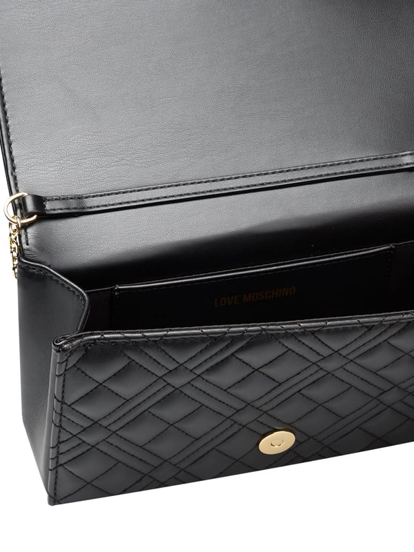 Tasche mit Kette. Verschluss mit Klappe und Magnetknopf. Logo vorne. 24*7*16 cm.