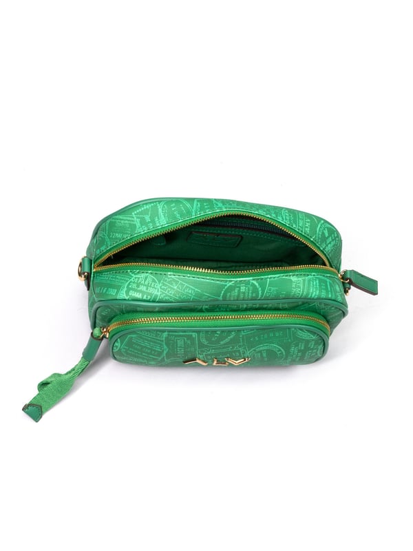 Bolso bandolera para mujer. El cierre es con cremallera. Los bolsillos internos son dos con cremallera y dos abiertos. Los bolsillos externos son uno frontal con cremallera. La bandolera es extraíble en cadena. Falta el mango. Hay un compartimento interno. El material externo es 100%PU. Internamente es 100% Poliéster. Medidas: 25x12x16 cm. Producto de moda