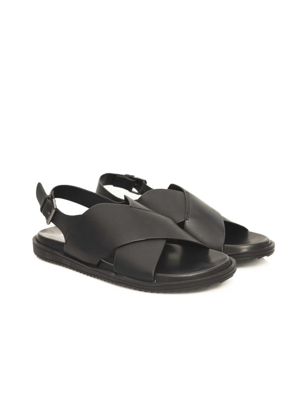 Sandalias Trenzadas de Piel Verdadera. Cierre ajustable con hebilla. Suela de goma.