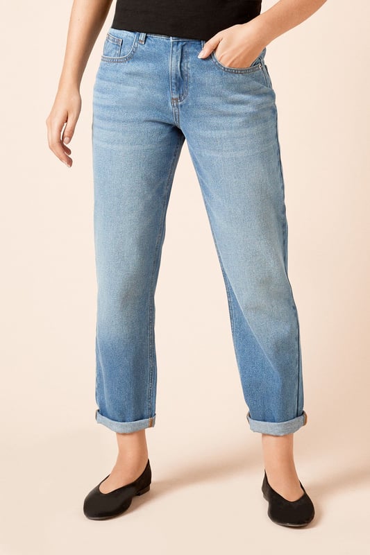 Relaxed boyfriend fit for effortless style
        Ankle-grazer length with fold-up cuffs
        Classic five-pocket design
        Versatile mid-wash denim
        Belt loops for accessorising options
    
    Embrace laid-back chic with these Dorothy Perkins Boyfriend Ankle Grazer Fold Up Jeans. The relaxed fit offers comfort without compromising on style, perfect for the fashion-conscious woman who values both trends and ease. The ankle-grazer length with fold-up cuffs adds a contemporary twist, allowing you to customise your look. Pair with a crisp white tee and trainers for a casual brunch date, or dress up with a flowy blouse and ballet flats for a baby shower. The versatile mid-wash denim effortlessly transitions from day to night, making these jeans a wardrobe staple. Whether you're running errands or meeting friends for coffee, these jeans offer the perfect blend of comfort and style for the modern woman who's always on the go.