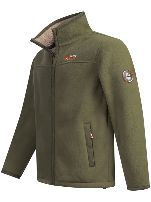 Arctic Seven fleecejack voor heren - warm en duurzaam met voering van teddybont
Dit warme outdoor fleecejack van Arctic Seven biedt de perfecte combinatie van comfort en functionaliteit. Dankzij de DRY-TEX 3000-technologie houdt hij je aangenaam warm zonder de bewegingsvrijheid te beperken - ideaal voor koele herfstdagen, winter of buitenactiviteiten.

Warm en duurzaam, perfect voor koude dagen

Volledig gevoerd met zacht teddybont aan de binnenkant

Hoge, versterkte opstaande kraag beschermt tegen wind en kou

Zijzakken met rits & fleece voering voor warme handen

Robuuste ritssluiting over de hele lengte

Elastische tailleband aan de binnenkant voor een perfecte pasvorm

Belettering en logo geborduurd op de borst, hoogwaardig logo op de bovenarm

Materiaal:

Stof buitenkant: 100% polyester

Voering: 100% polyester (teddybont)