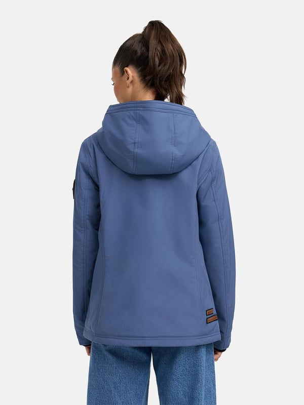 Marikoo dames tussenjas – Lichtgewicht, windafstotend met capuchon
De Marikoo B862 damesjas combineert stijl met comfort – perfect voor de lente en herfst. De lichte voering, hoge kraag met kinbescherming en vaste capuchon bieden bescherming tegen de wind. De getailleerde pasvorm zorgt voor een vrouwelijk silhouet.

✔ Windafstotend en licht
✔ Capuchon & hoge kraag met kinbescherming
✔ Zijzakken met rits & binnenzak
✔ Geribde manchetten & kunstlederen details

Materiaal:
Buitenstof: 100% polyester
Voering & vulling: 100% polyester