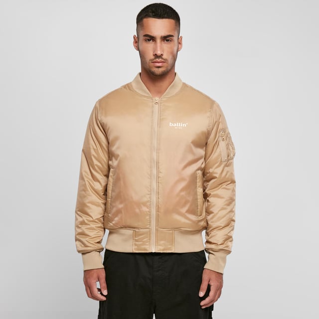 Chaqueta Bomber Ballin Est. 2013 en color Beige.