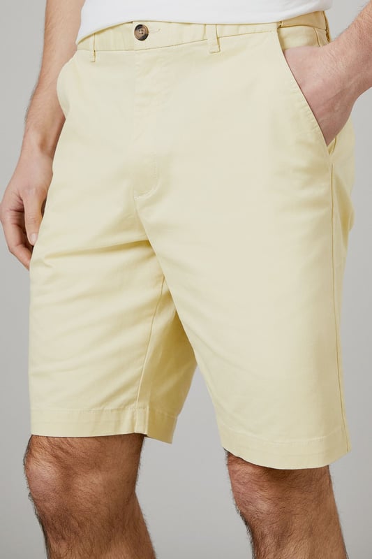 Premium Chino Short from Maine. An essential item in every man's wardrobe when the sun's out, chino shorts are the smart-casual answer to summer dressing. Made from a premium fabrication for a long-lasting soft feel.