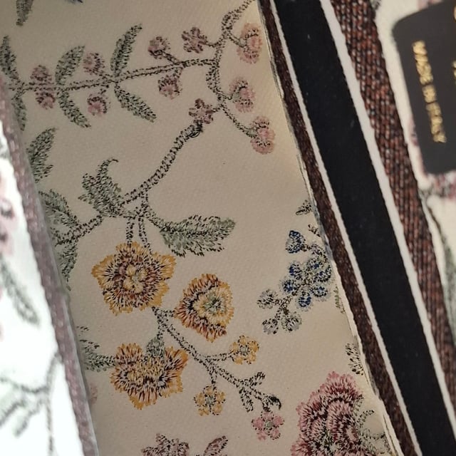 VINTAGE, RRP AS NEW
The Dior Embroidered Medium Rosa Mutabilis Book Tote in multicolor canvas is a vibrant and artistic addition to your accessory collection. Adorned with an intricate floral embroidery design, this tote captures the essence of Dior's commitment to both luxury and craftsmanship. The matching multicolor canvas rolled handles and the iconic CHRISTIAN DIOR logo embroidered across the front bring a refined yet playful touch. With a spacious fabric interior, this tote is as functional as it is stylish, offering plenty of room for your essentials while making a bold fashion statement.



with Dust bag

Dior Embroidered Medium Rosa Mutabilis Book Tote in Multicolor Canvas
Condition: Excellent
Signs of wear: No retail tag, No visible sign of wear., 
Packaging: Dust bag
Color: Multicolor | multicolor
Material: Canvas
Size: One Size | One Size
Measurements: Width: 160; Height: 270; Length: 360; Handle drop: 170; Strap length: 380
SKU: NAPPUGBBA463238W
