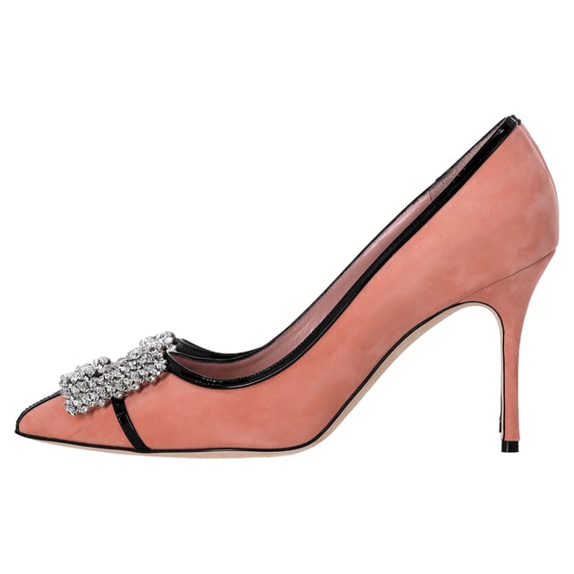 VINTAGE, RRP AS NEW
The Manolo Blahnik Tuberian Embellished Pumps in Peach Suede exude refined elegance, featuring a soft suede finish and delicate embellishments that catch the light with every step. The peach hue adds a feminine, fresh touch, making these pumps perfect for both daytime events and evening affairs. The sleek, pointed toe and refined silhouette create a sophisticated and flattering shape. Style them with a midi dress or tailored trousers for an elevated, chic look that blends timeless luxury with modern flair.

Manolo Blahnik Tuberian Embellished Pumps in Peach Suede

Condition: Excellent
Signs of wear: Out of store condition, No sign of being worn., No visible sign of wear. No Mark at insole., Include Box.
Packaging: Box
Color: Peach
Material: Suede | suede
Size: IT | 38.5
Measurements: Heel height: 95; Insole length: 245
SKU: NAPPUDESH463576W