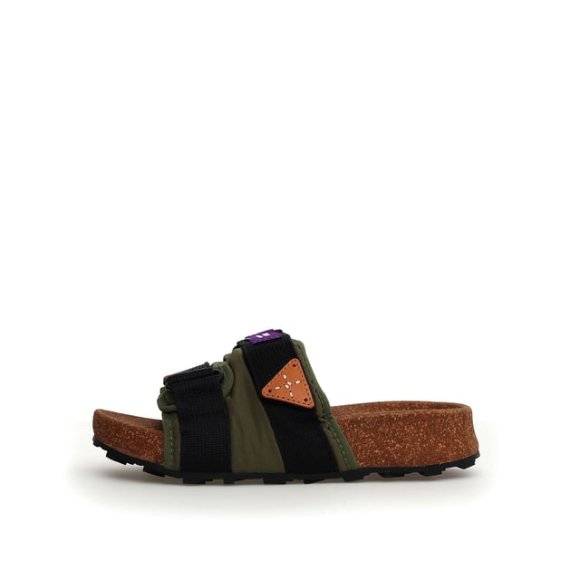Slide sandals with adjustable straps and a durable technical nylon fabric band. Anatomical cork insole with superior moisture absorption and antibacterial properties for all-day comfort. Non-slip rubber sole ensures stability and durability.