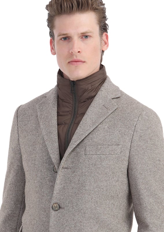 Ramsey-Anzüge sind ein Muss für moderne Männer und vereinen Stil und Selbstbewusstsein für Alltag und Beruf. Gefertigt aus hochwertigen Stoffen