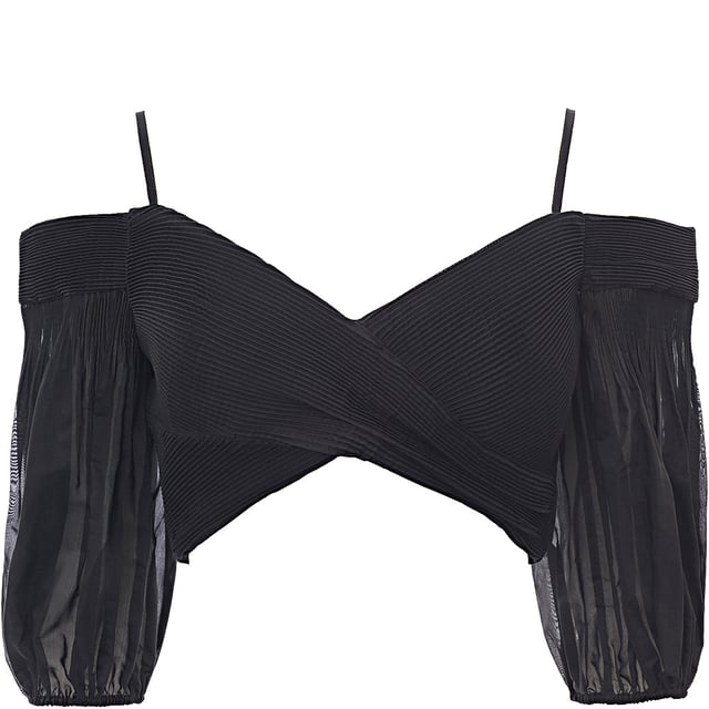100% Polyester Blouson sleeves with fluted cuffs, elastic in shoulders and cuffs and zip closure at centre back