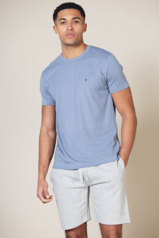 3 Pack Cotton Jersey Shorts This 3 pack of jersey shorts from French Connection offers great value and style. The shorts feature an elasticated waistband, drawcord, two side pockets, one back pocket and French Connection rubber logo. Made from cotton fabric to ensure comfortable wear.