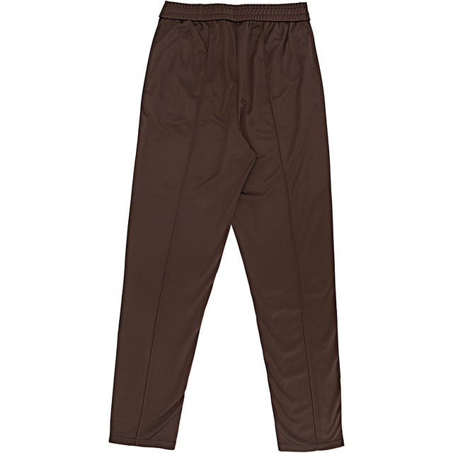 Main: 100% Polyester. The Fila unisex straight leg track bottoms in cream with a black stripe down the leg are a stylish and comfortable choice for both sportswear and casual wear. Made from 100% polyester, these track bottoms are designed for durability and ease of care, featuring an elasticated waist for a snug fit and side pockets for convenience. The iconic Fila branding adds a touch of classic sporty style, making them a versatile addition to any wardrobe. Whether you're hitting the gym or just relaxing at home, these track bottoms combine fashion and function in a way that's true to Fila's heritage of quality and innovation.