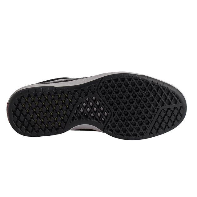 Zapatillas Vans Zahba 

Las Vans Zahba son unas zapatillas de skate que combinan un diseño moderno y estilizado con tecnologías avanzadas para ofrecer un rendimiento óptimo en la práctica del skateboarding.​

Detalles:
- Parte superior de piel y textil.
- Cuello acolchado.
- Lengüeta ligeramente acolchada.
- Refuerzos DuraCap.
- ImpactWaffle.
- Plantilla VR3Cush.
- Etiqueta del logo tejida.
- Suela SickStick con silueta waffle.
- Cordones planos.

Las zapatillas Vans son mucho más que un calzado: representan una actitud, un estilo de vida urbano y rebelde. Ya sea en su clásica silueta Old Skool, en las icónicas Slip-On o en las modernas colaboraciones con artistas y marcas, Vans sigue siendo un símbolo de autenticidad, creatividad y cultura alternativa.
 Composición: Exterior: Piel, Textil; Interior: Textil; Suela: Sintético
 Cuidados:
Limpiar con un cepillo suave y jabón neutro.
Evitar lavar en máquina.
Secar al aire, lejos del sol directo.