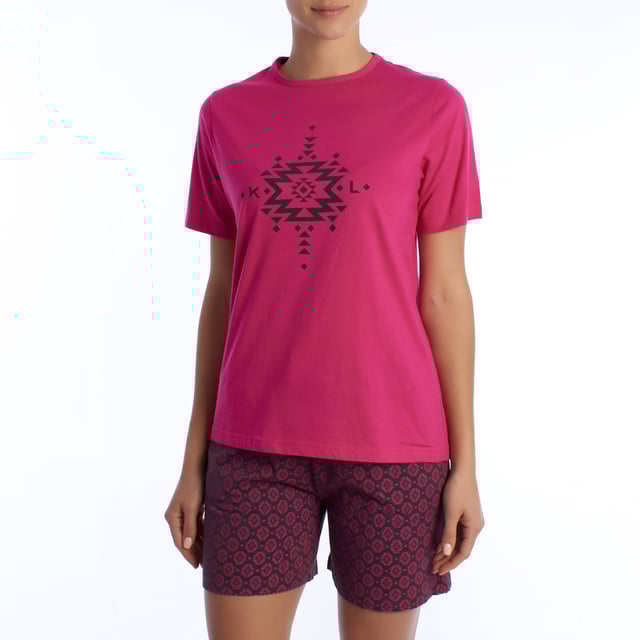 Summer pajamas from the Kisses&Love brand.
 Women's pajamas with short-sleeved T-shirt and shorts.
 The T-shirt features a round neck and armholes in a contrasting colour and a print in the centre. The print matches the shorts perfectly.
 The t-shirt is made of cotton, a perfect fabric for summer nights because it is breathable, soft and gentle on the skin.
 Elastic waistband.
 Brand logo on the t-shirt print and on the label.
 Tone-on-tone visible seams.

 Women's summer pajamas are the perfect garment to enjoy warm nights in style and comfort. These women's pajamas, designed specifically for the spring-summer season, combine lightness, softness and an elegant design that ensures freshness and comfort during rest hours.

 Choose style, quality and comfort with Kisses&Love!
 Composition: 100% Cotton
 Care:
Washing machine safe at maximum temperature of 30º.
 It does not resist bleach or any other chlorate.
 It does not resist ironing.
 Does not withstand dry cleaning.
 It does not resist the dryer.